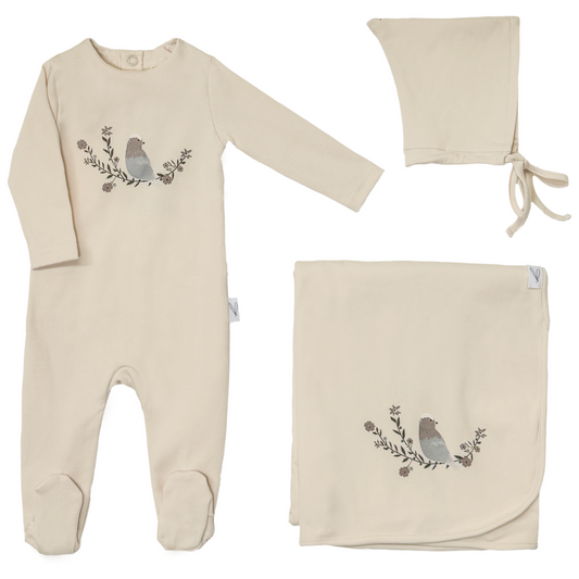 BABY_BOY_LAYETTE_GIFT_SET_CREAM_BIRDS_THE_CASUAL_PLACE